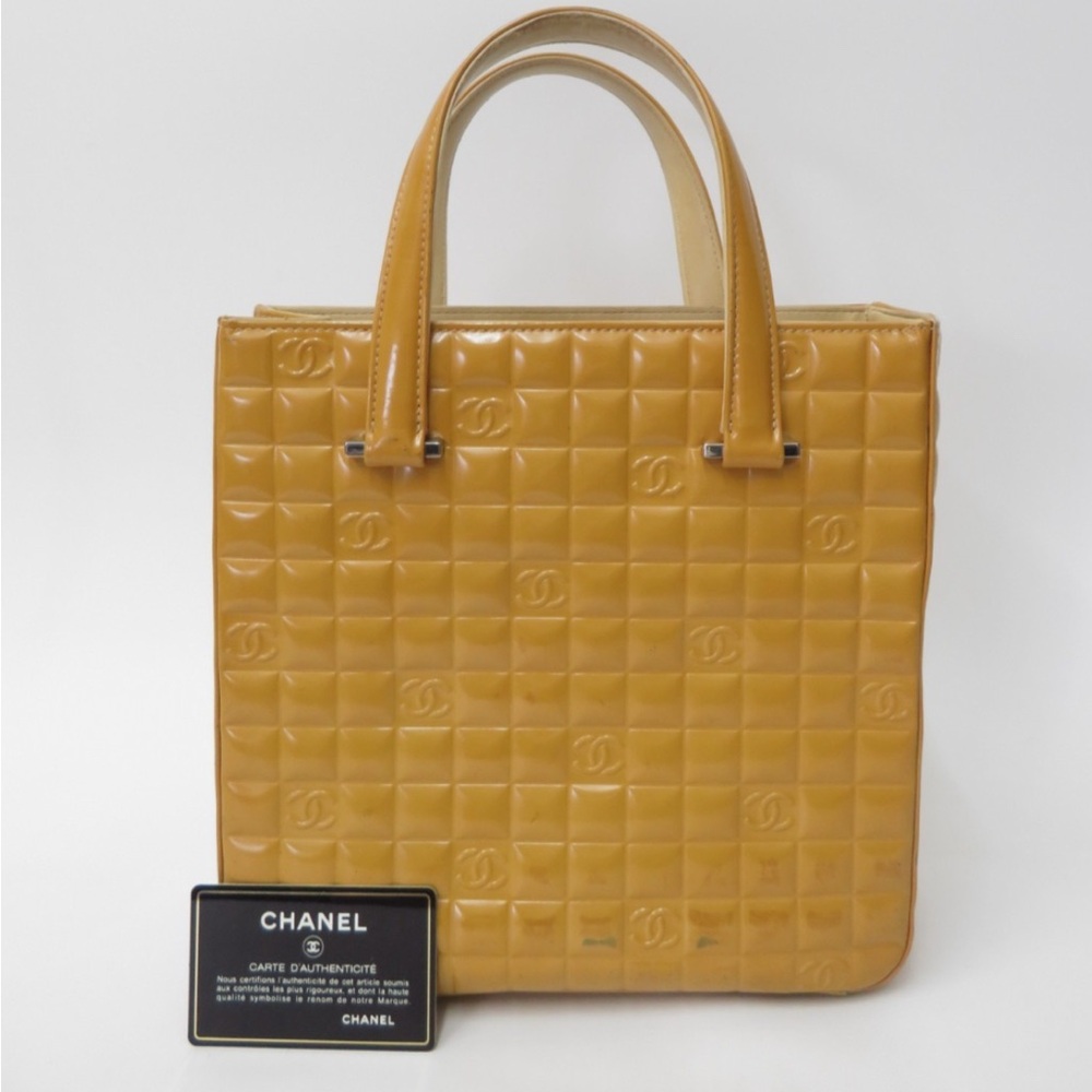 Auth CHANEL Caramel Quilted Chocolate Bar Tote